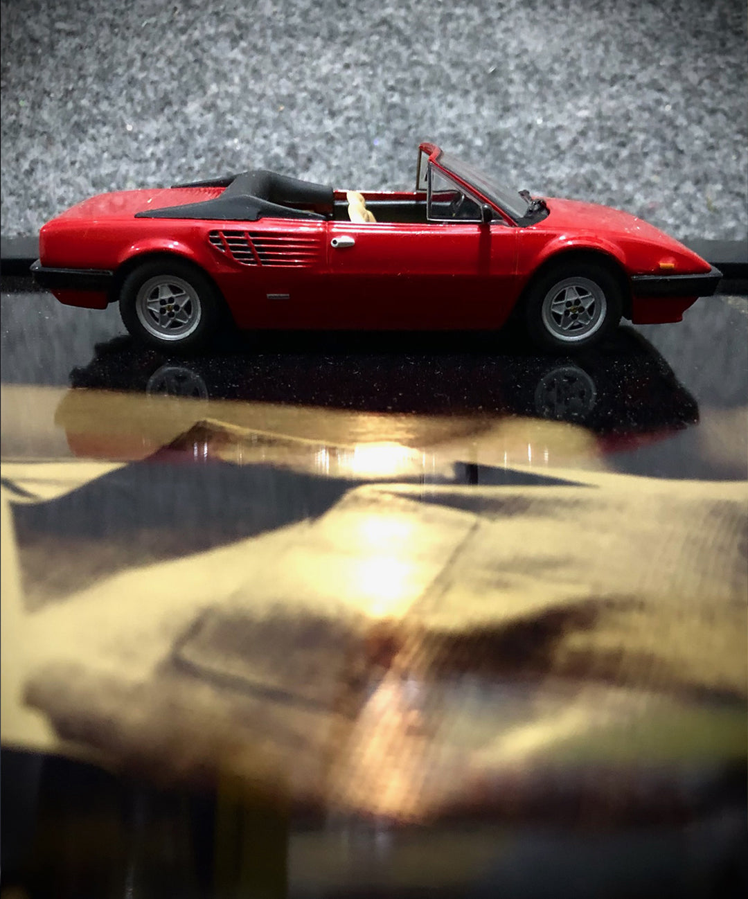 KADIN KOKUSU-FERRARI MONDIAL ÜÇ BOYUTLU TABLO