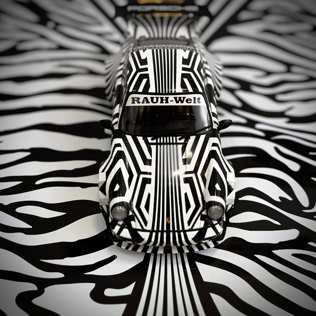 RWB Porsche “The Zebra” – El Yapımı Duvar Tablosu