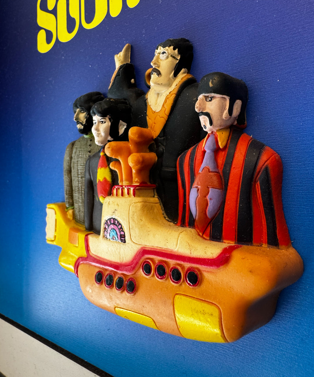YELLOW SUBMARINE