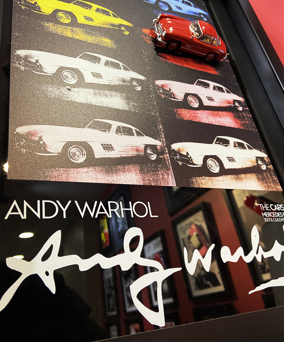 Mercedes-Benz 300 SL modeli Andy Warhol pop art esintisiyle hazırlanmış, özel baskı üç boyutlu duvar dekoru.