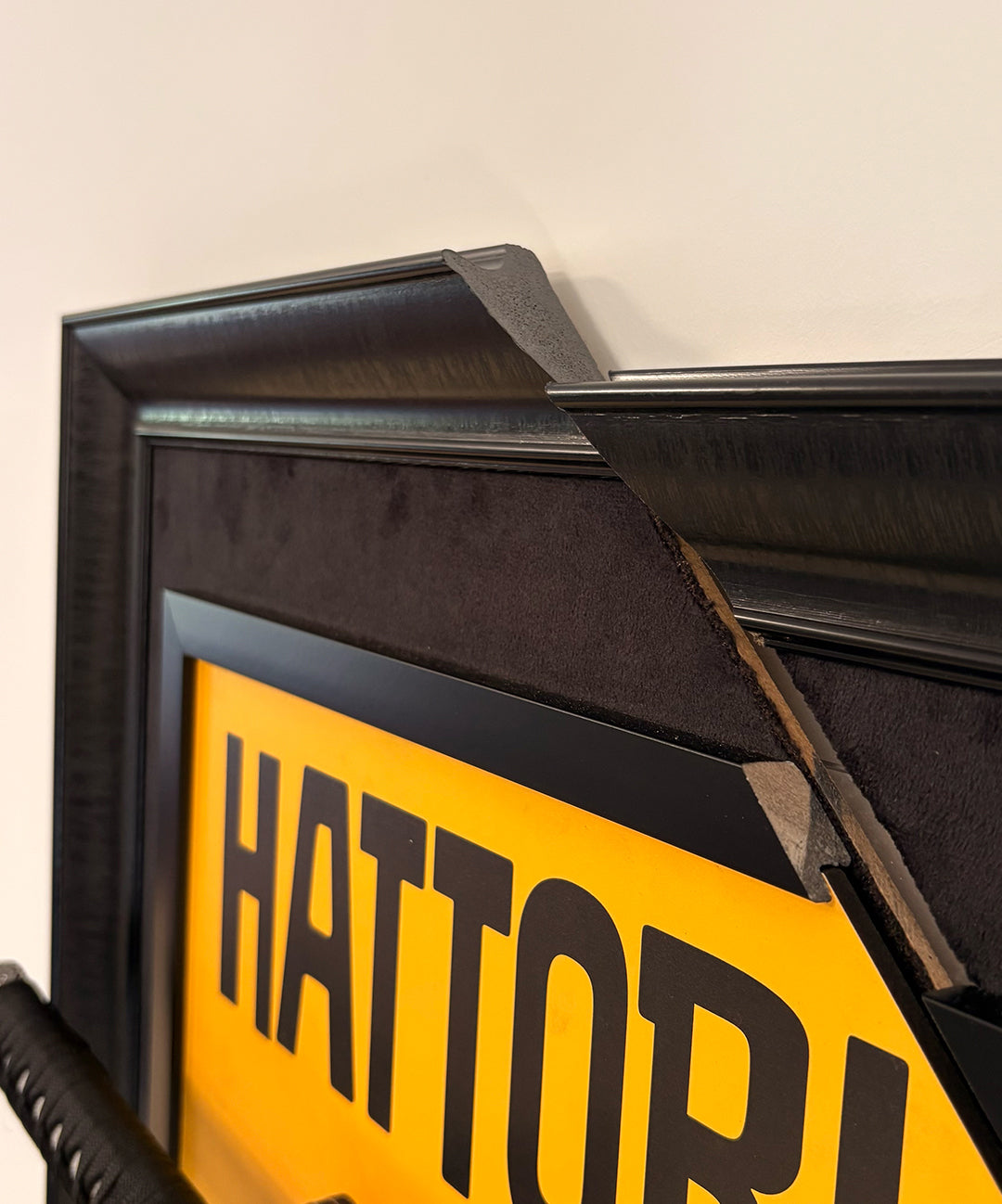 El yapımı Hattori Hanzo katana tablosu, koleksiyonerler ve film tutkunları için özel tasarım