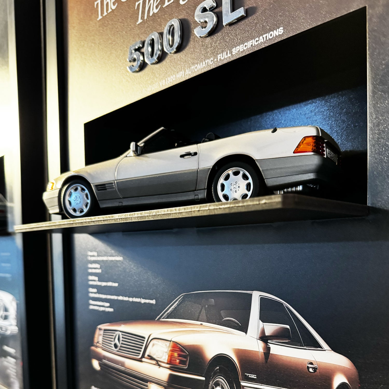 Mercedes-Benz 500 SL – 1:18 Ölçek Özel Tasarım Tablo