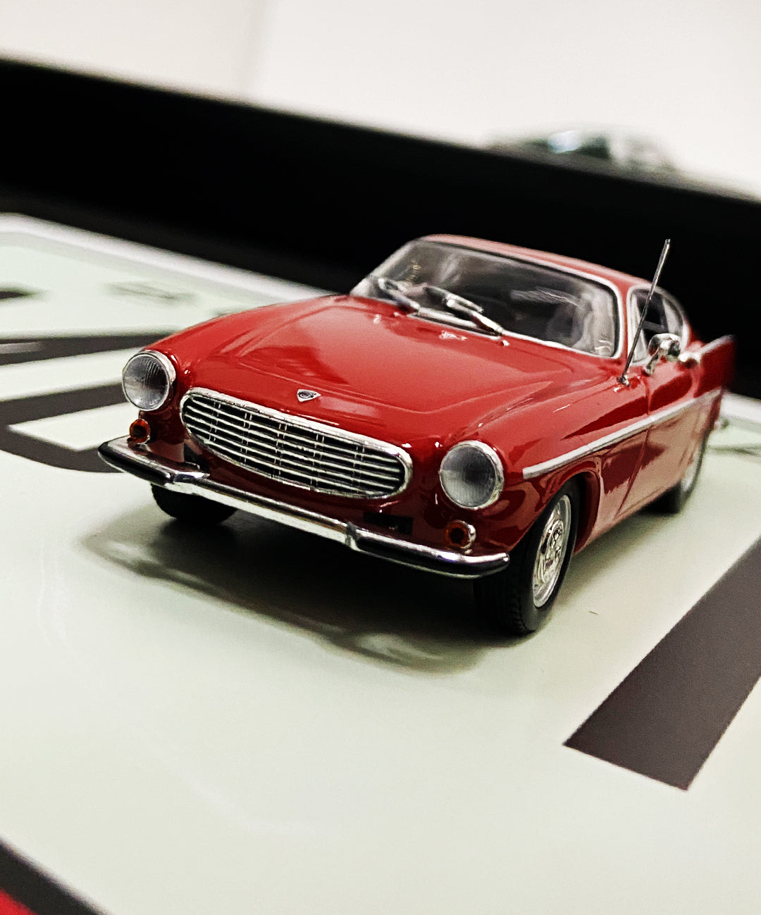 MONOPOLY - VOLVO P1800