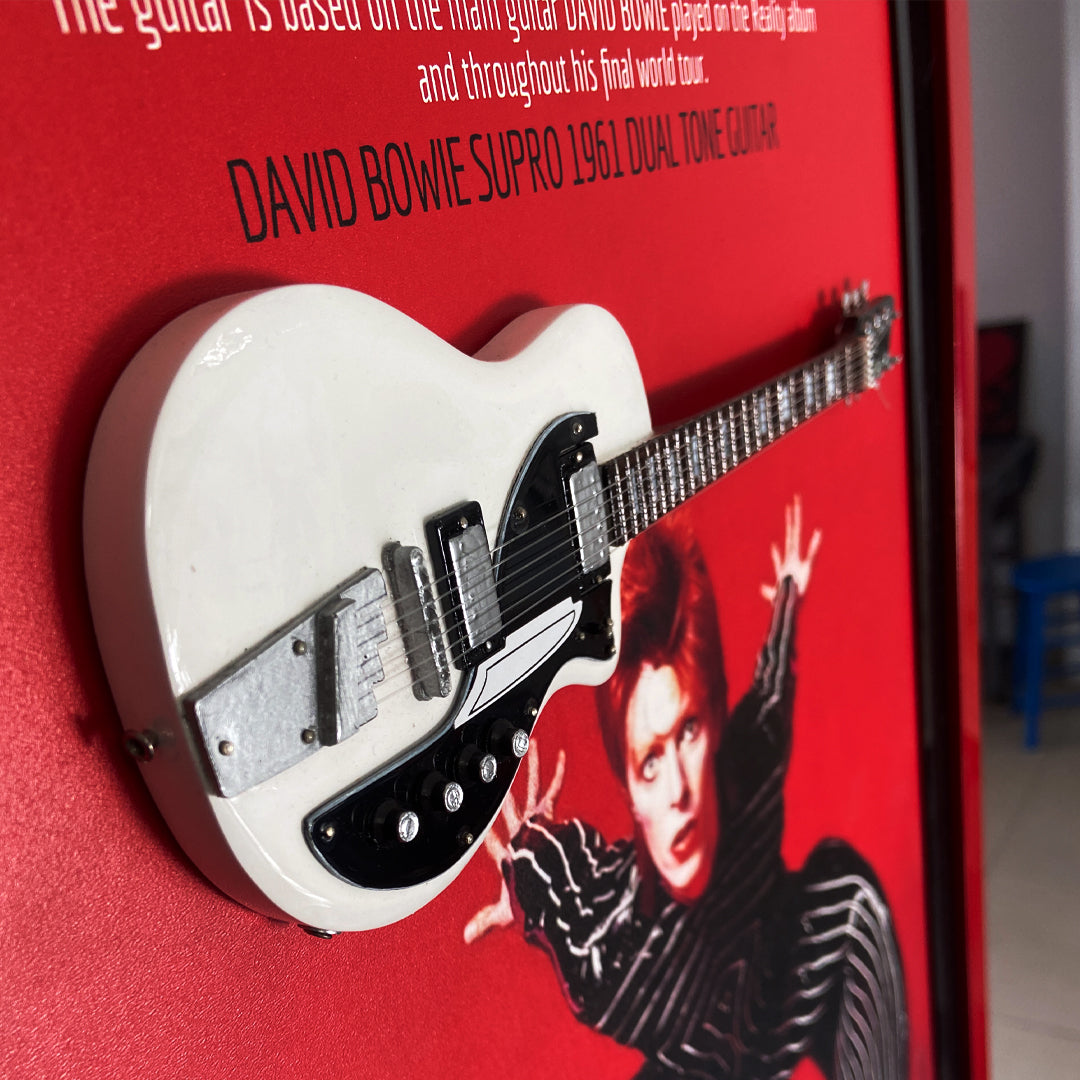 DAVID BOWIE