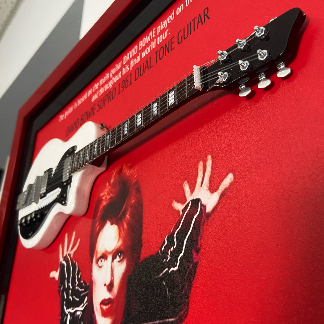 DAVID BOWIE