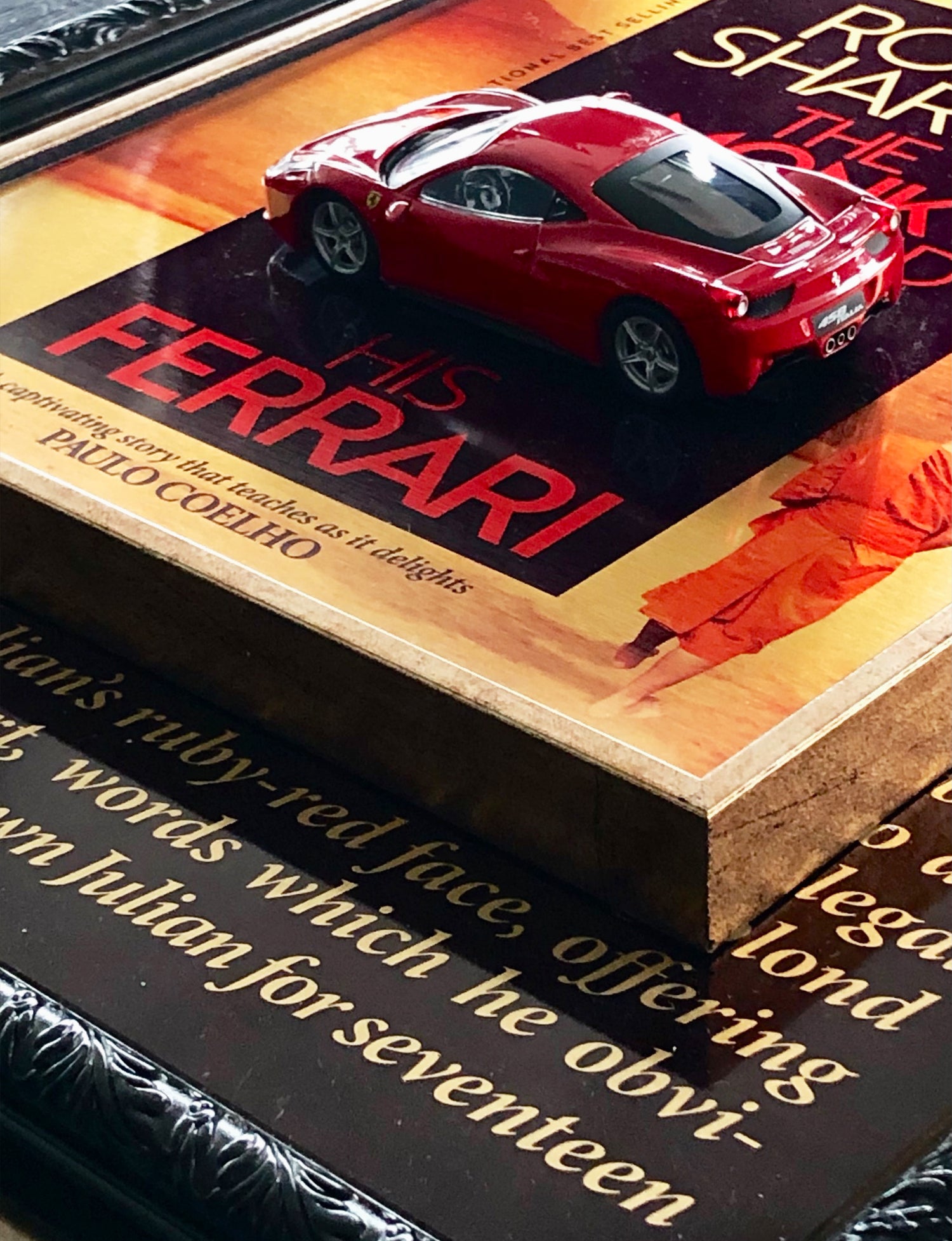 FERRARİ'SİNİ SATAN BİLGE
