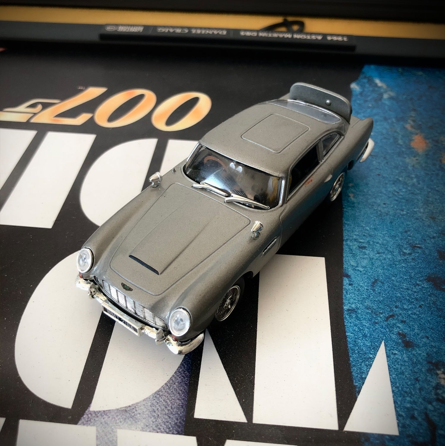 JAMES BOND / No Time To Die