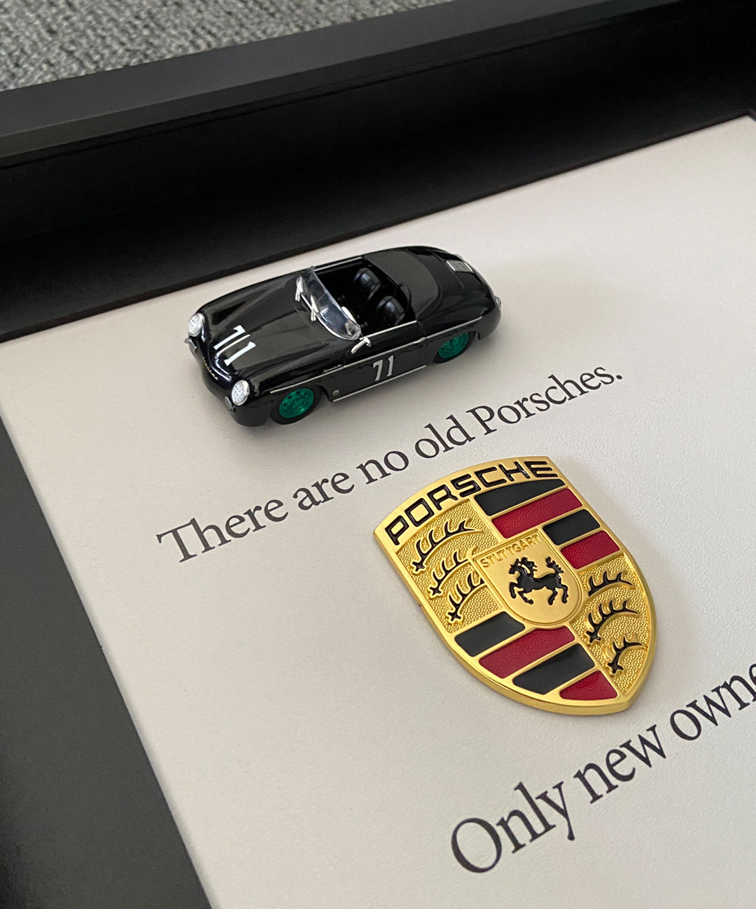 Ofis dekoru için şık üç boyutlu duvar dekor, Porsche koleksiyon modeliyle sınırlı sayıda üretilmiş özel tablo.
