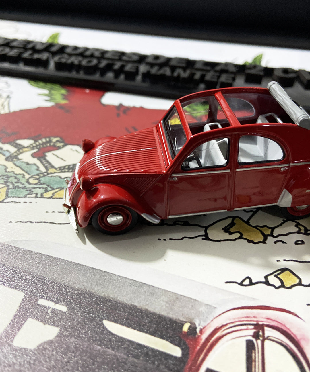 TINTIN / LES AVENTURES DE LA 2 CV