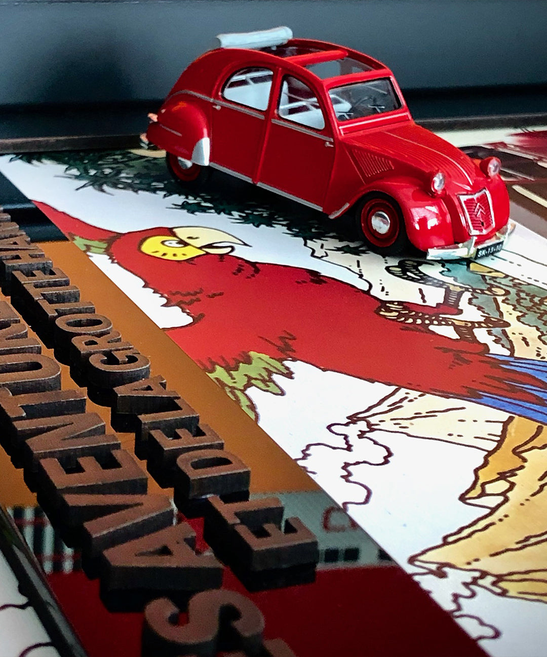 TINTIN / LES AVENTURES DE LA 2 CV