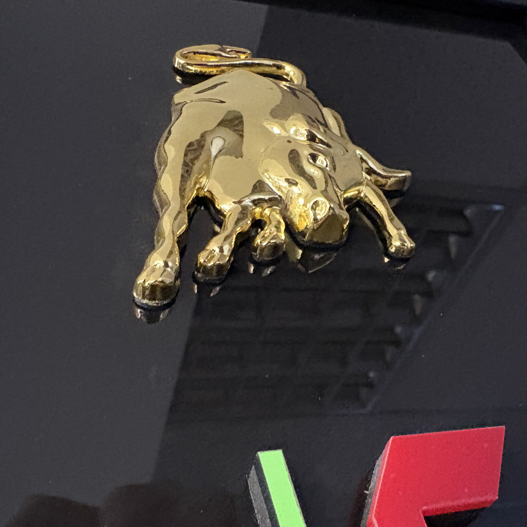 Lamborghini URUS Tablo – 1:18 Autoart Model | Lisanslı Logo Uygulamalı Premium Duvar Dekoru (30x90 cm)