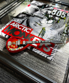 El işçiliği Arctic Monkeys ve gitar detaylı sanat tablosu, modern dekoratif parça.
