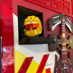 Formula 1 tutkunlarına özel 3 boyutlu Hamilton 2025 Ferrari kask tablo tasarımı