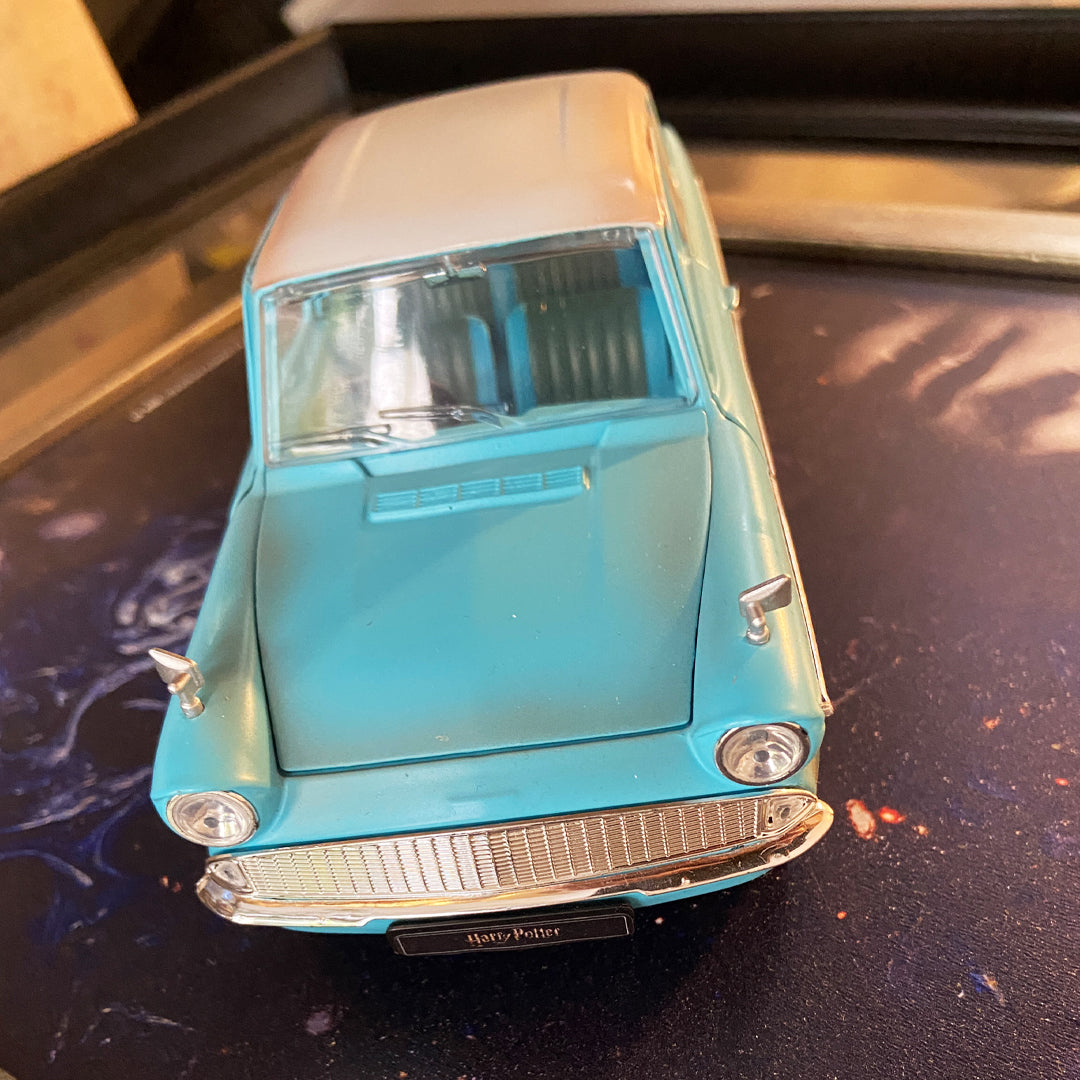 Flying Ford Anglia – Hogwarts’a Giden Yol