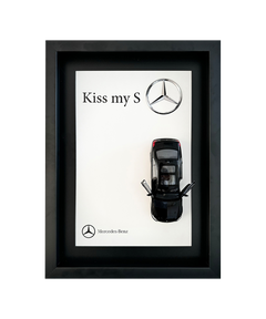 Mercedes-Benz S-Class üç boyutlu otomobil tablo, özel baskı ve el işçiliğiyle hazırlanmış koleksiyon duvar dekoru.
