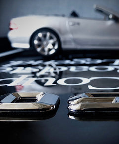 Üç boyutlu Mercedes-Benz SL 500 otomobil tablo, ofis ve duvar dekoru için özel baskı el işçiliği ürün.
