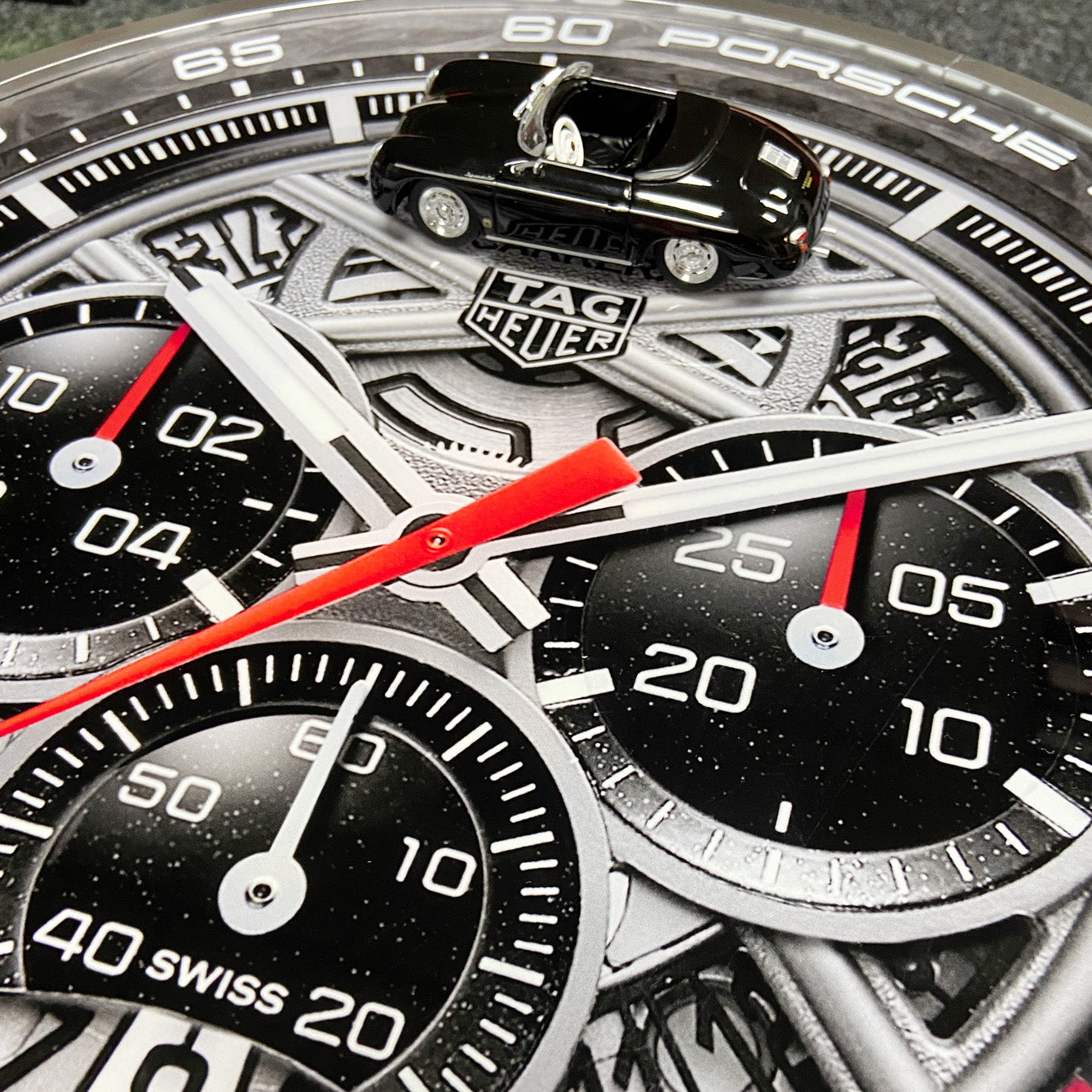 Porsche x TAG Heuer Duvar Dekorasyonu