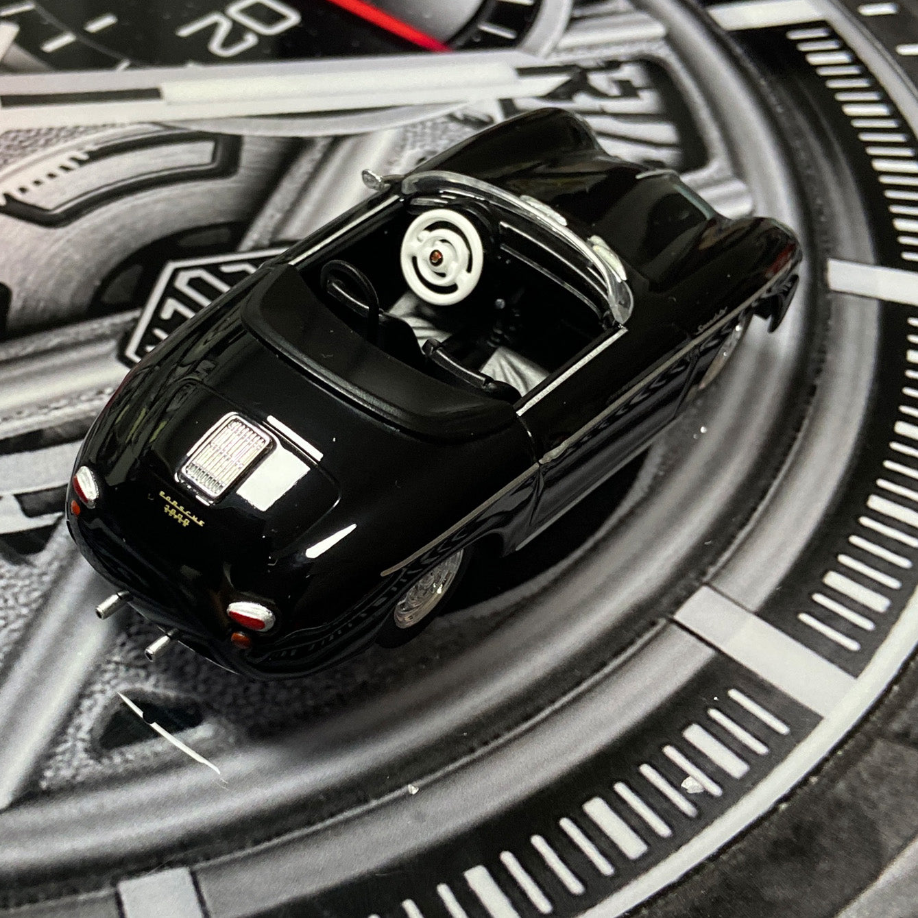 Porsche x TAG Heuer Duvar Dekorasyonu