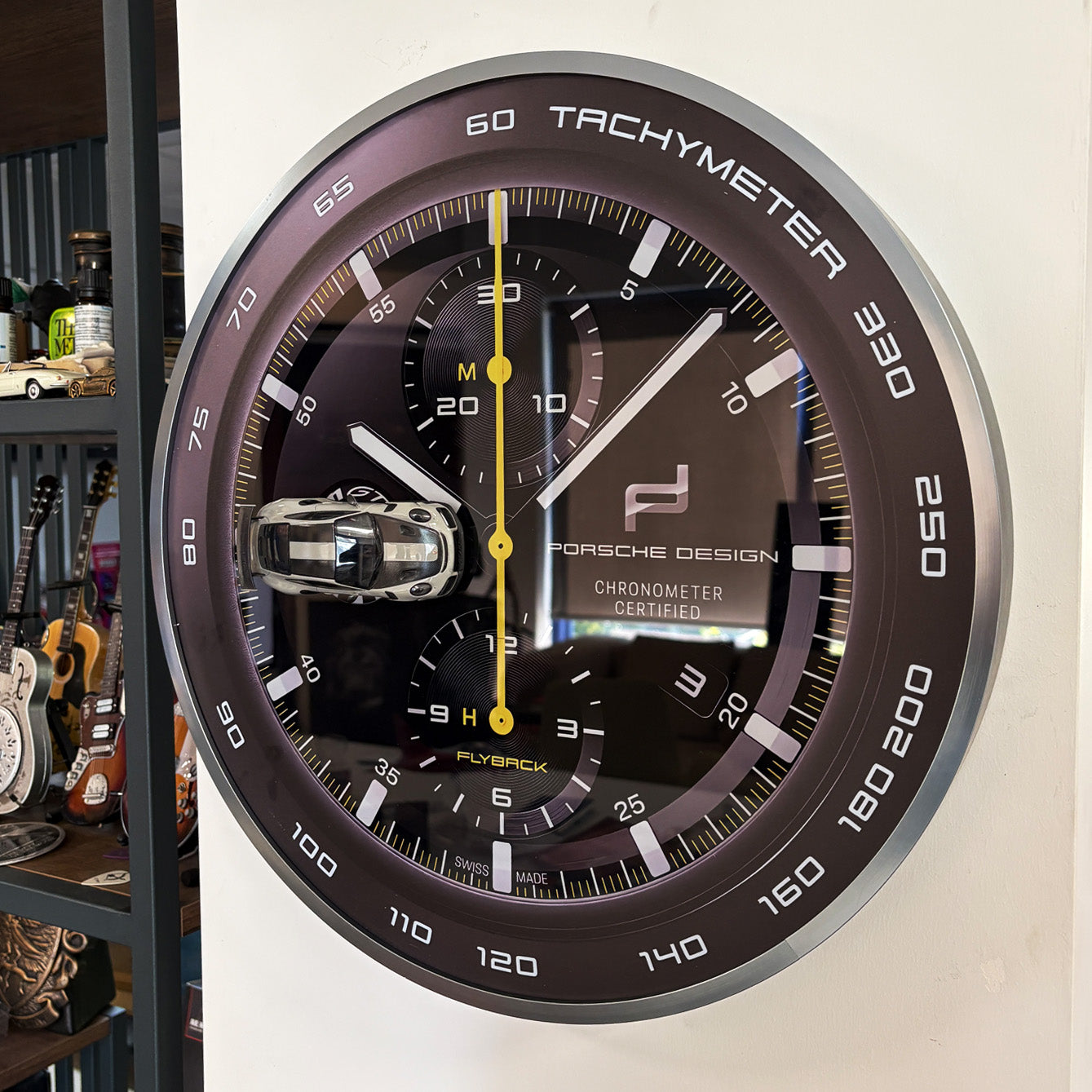 Porsche Temalı Duvar Saati Tablo – 1:43 Ölçek Model Araçlı El Yapımı Dekor